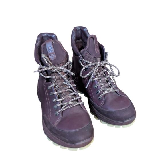 ECCO Leather Exostrike Boots Women's size 8 - Picture 1 of 6